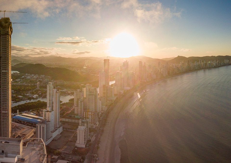 Descubra o Paraíso Catarinense: Turismo de Encanto e Aventura na Região de Balneário Camboriú